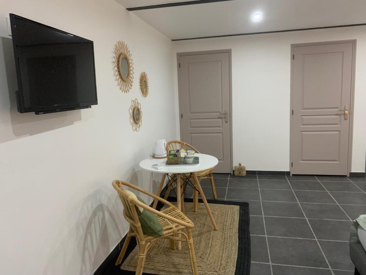 Aux Fines Bulles Gite Et Chambres D Hotes Neuve-Maison Esterno foto