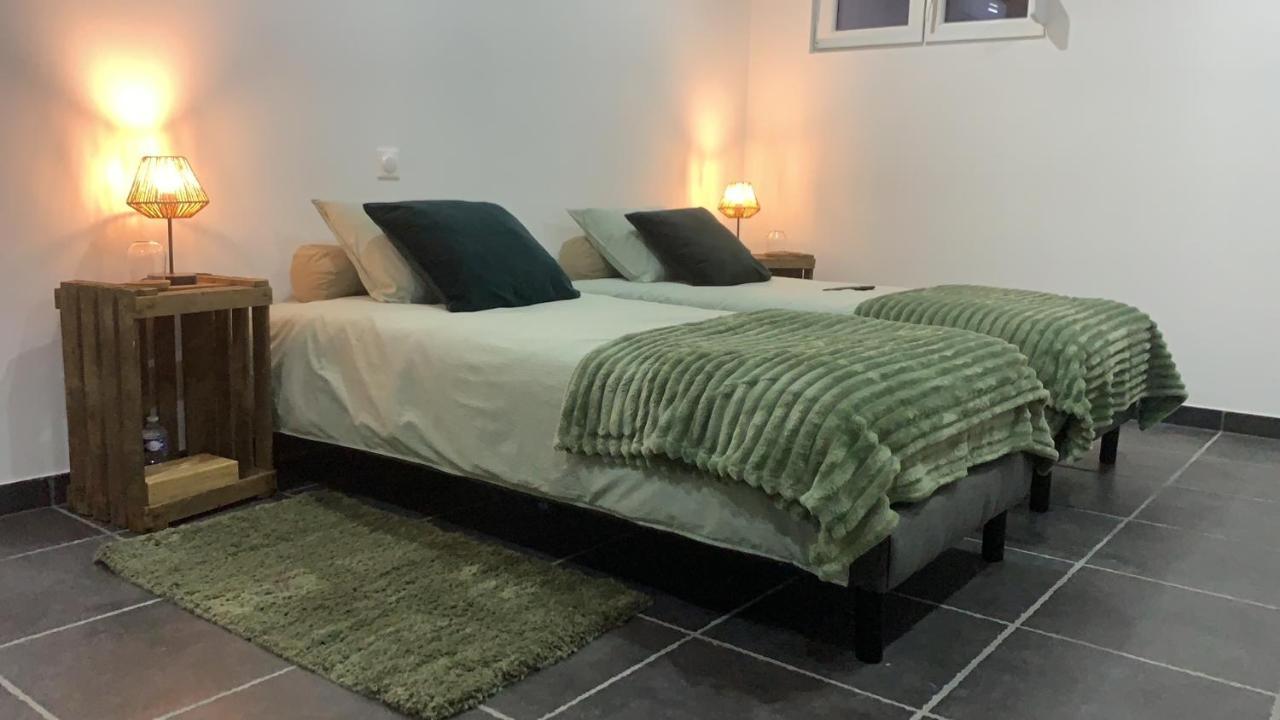 Aux Fines Bulles Gite Et Chambres D Hotes Neuve-Maison Esterno foto