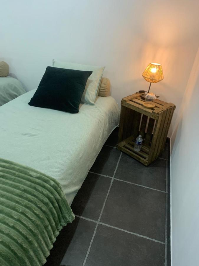Aux Fines Bulles Gite Et Chambres D Hotes Neuve-Maison Esterno foto