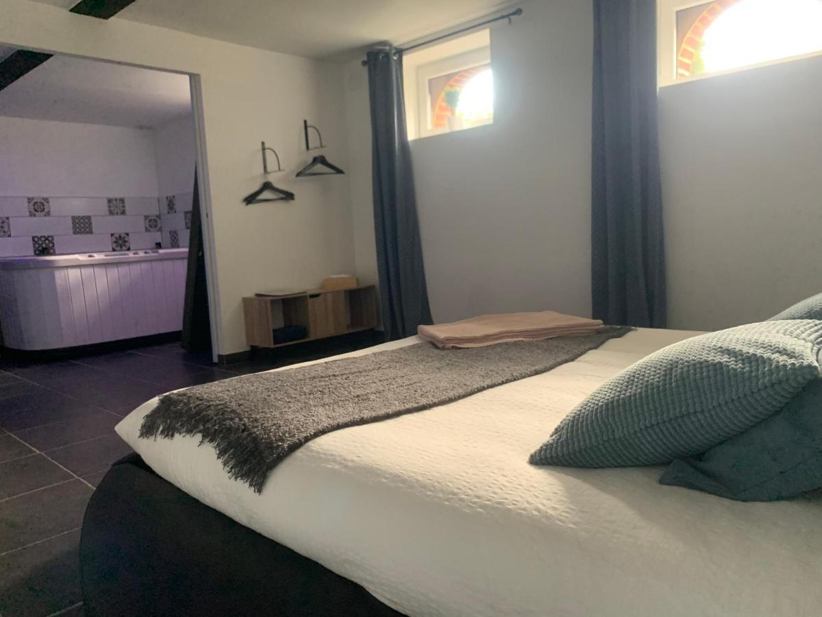 Aux Fines Bulles Gite Et Chambres D Hotes Neuve-Maison Esterno foto