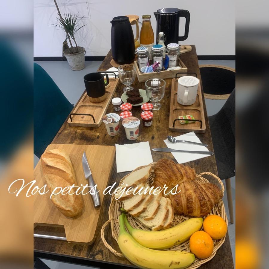 Aux Fines Bulles Gite Et Chambres D Hotes Neuve-Maison Esterno foto