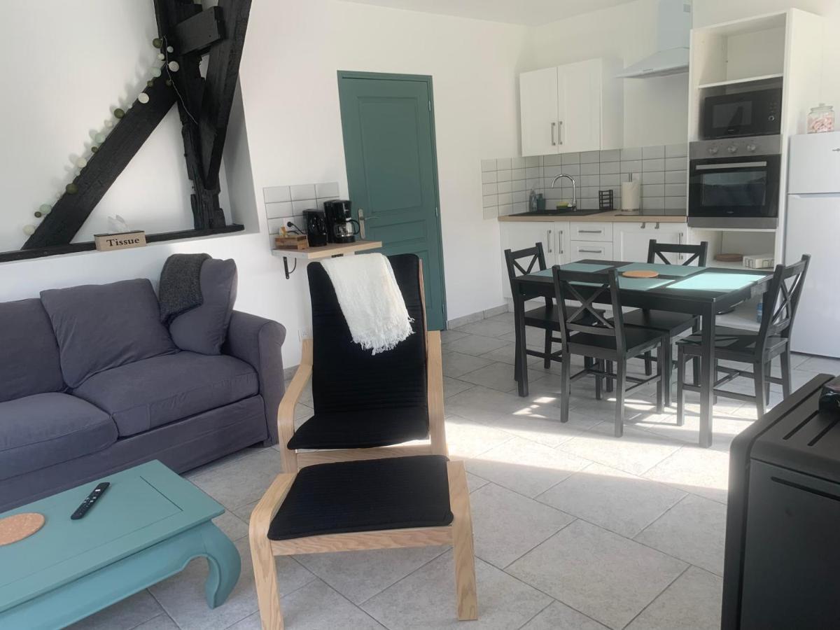 Aux Fines Bulles Gite Et Chambres D Hotes Neuve-Maison Esterno foto